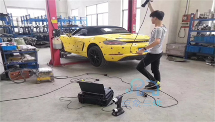 汽車A級曲面逆向設(shè)計(jì)